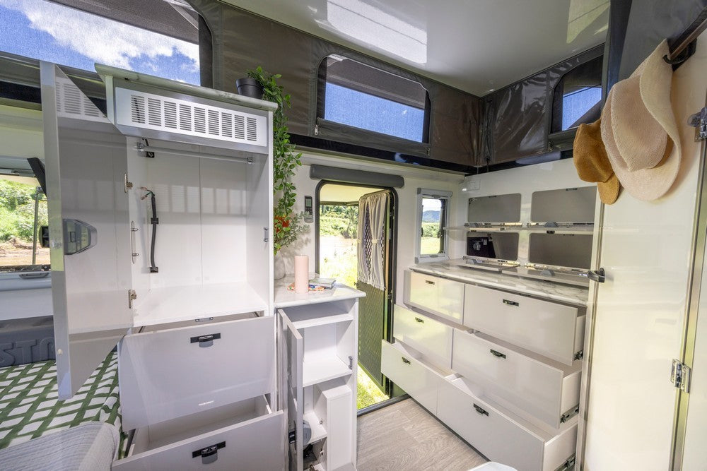 13 FT Hybrid Offroad Caravan