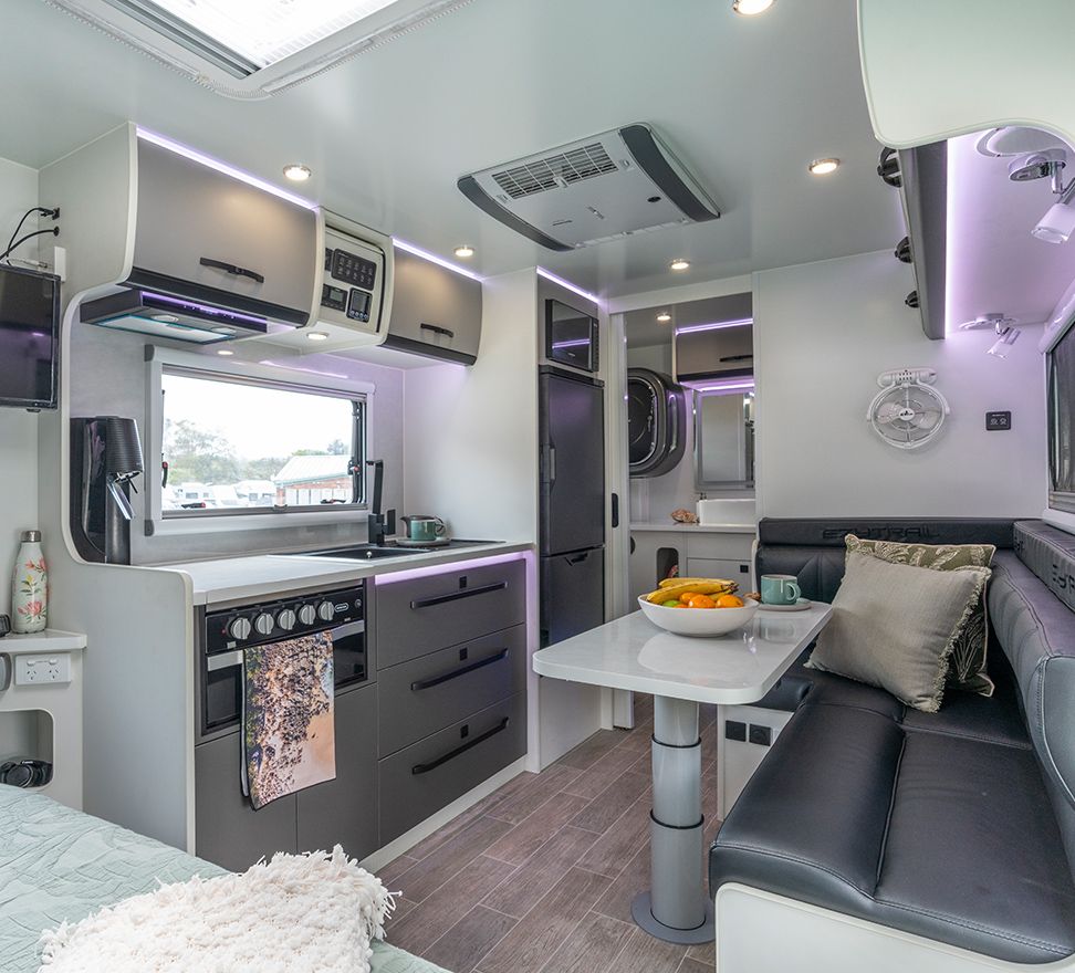 17 FT Hybrid Offroad Caravan